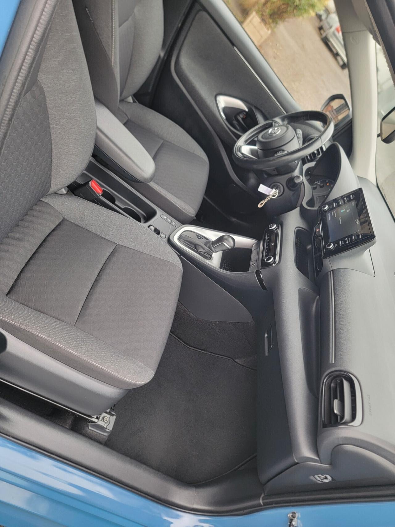 Toyota Yaris 1.5 Hybrid 5 porte Active GARANZIA PERMUTE