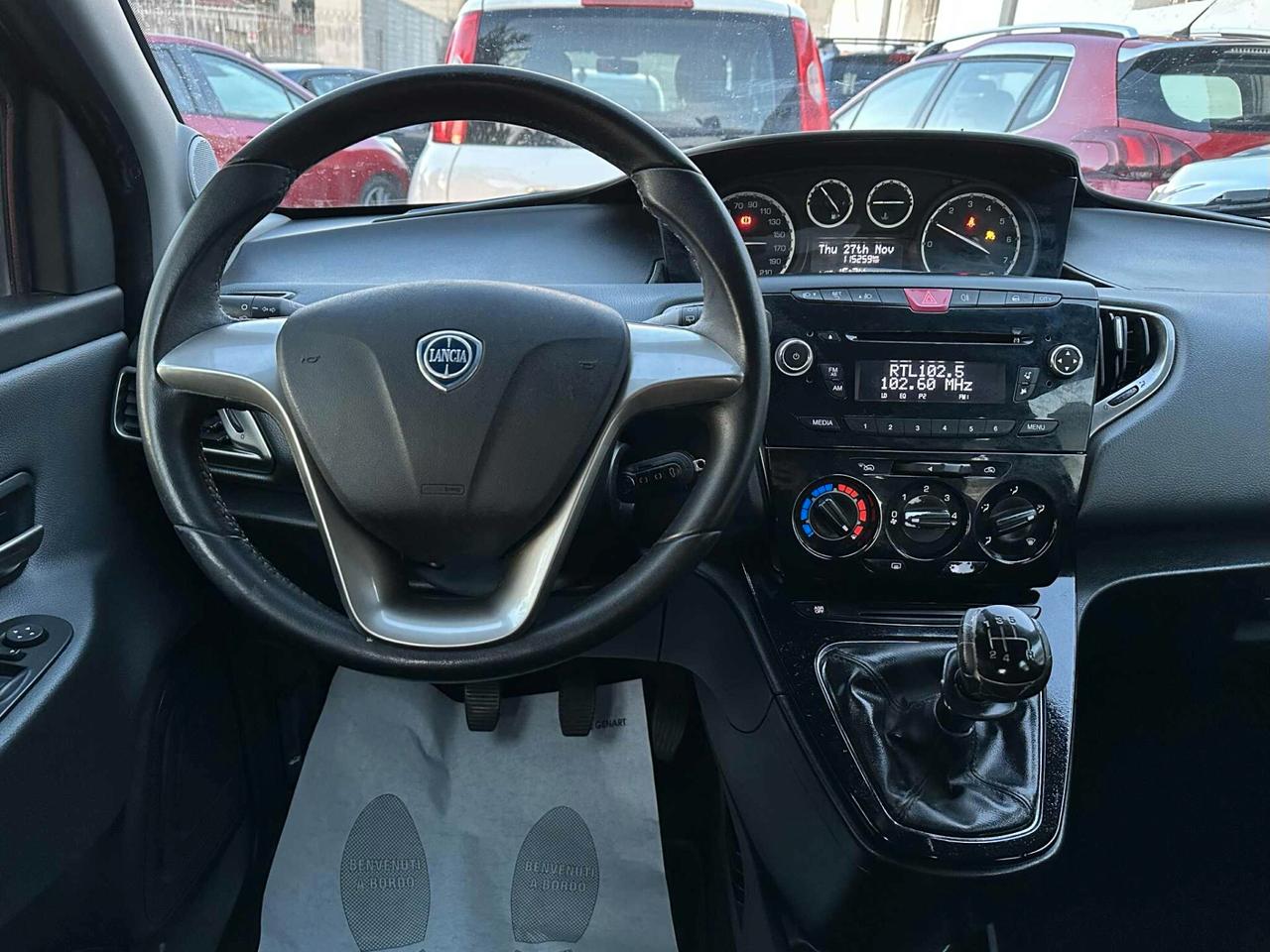 Lancia Ypsilon 1.2 69 CV 5 porte S&S Silver