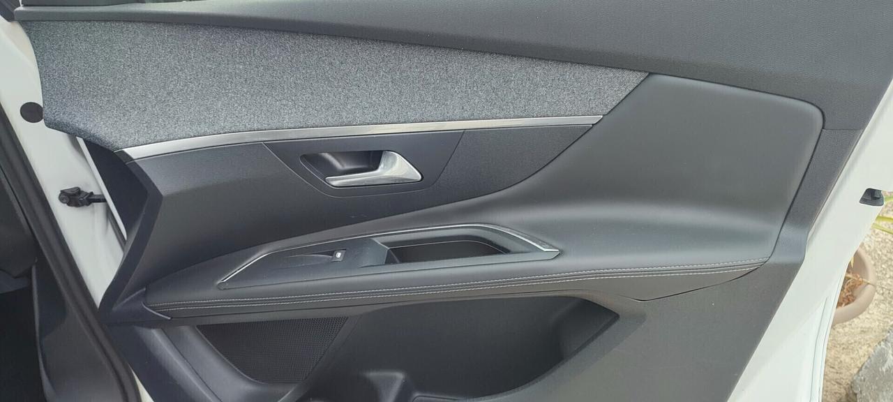 PEUGEOT 3008 LEGGERE LA DESCRIZIONE