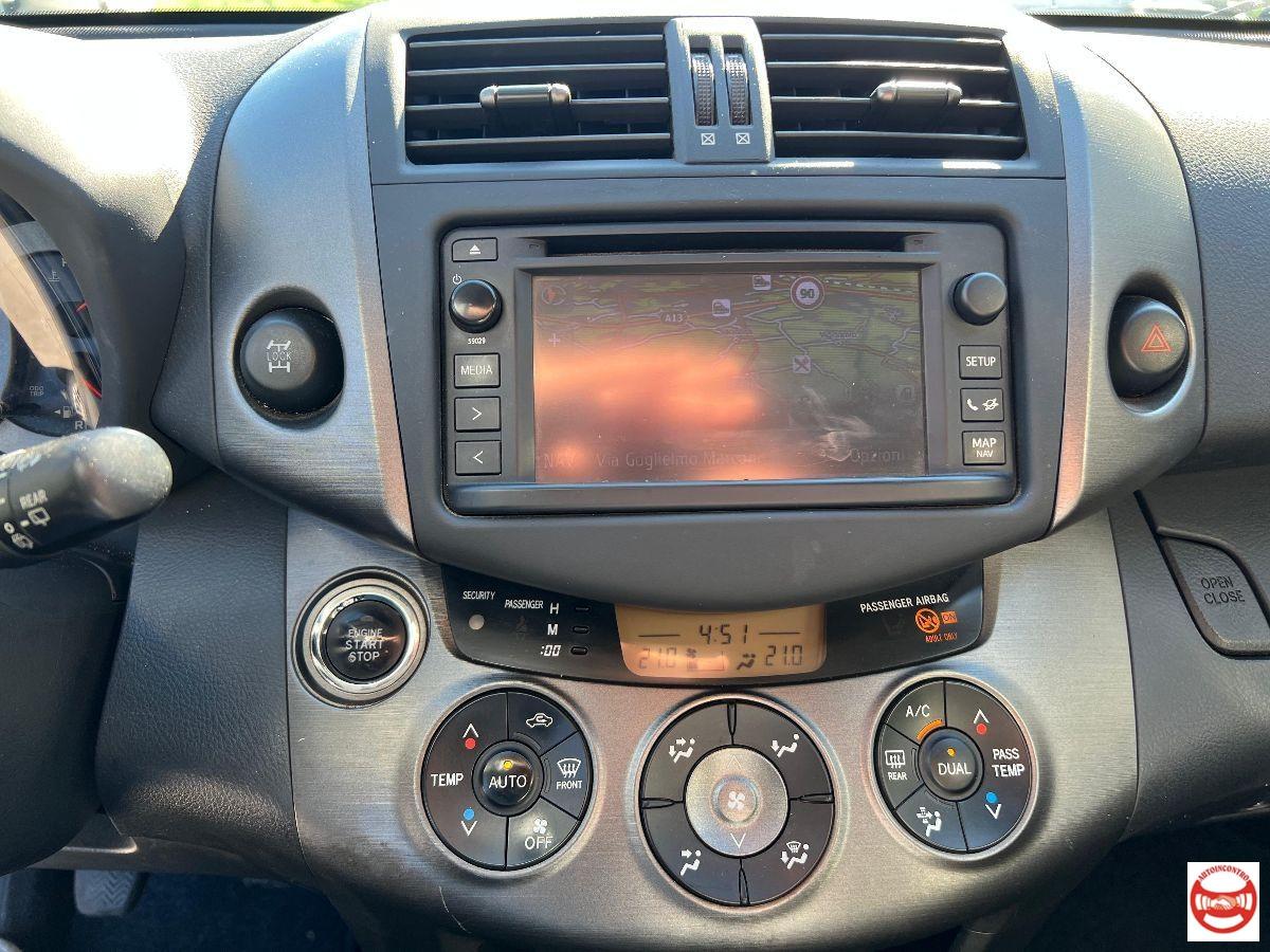 TOYOTA - RAV4 2.2 d-4d Lounge 150cv mt