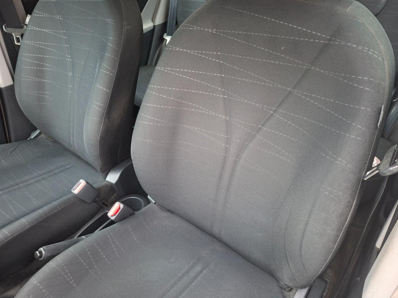 Toyota Yaris 1.3 5p. Sol *NEOPATENTATI*