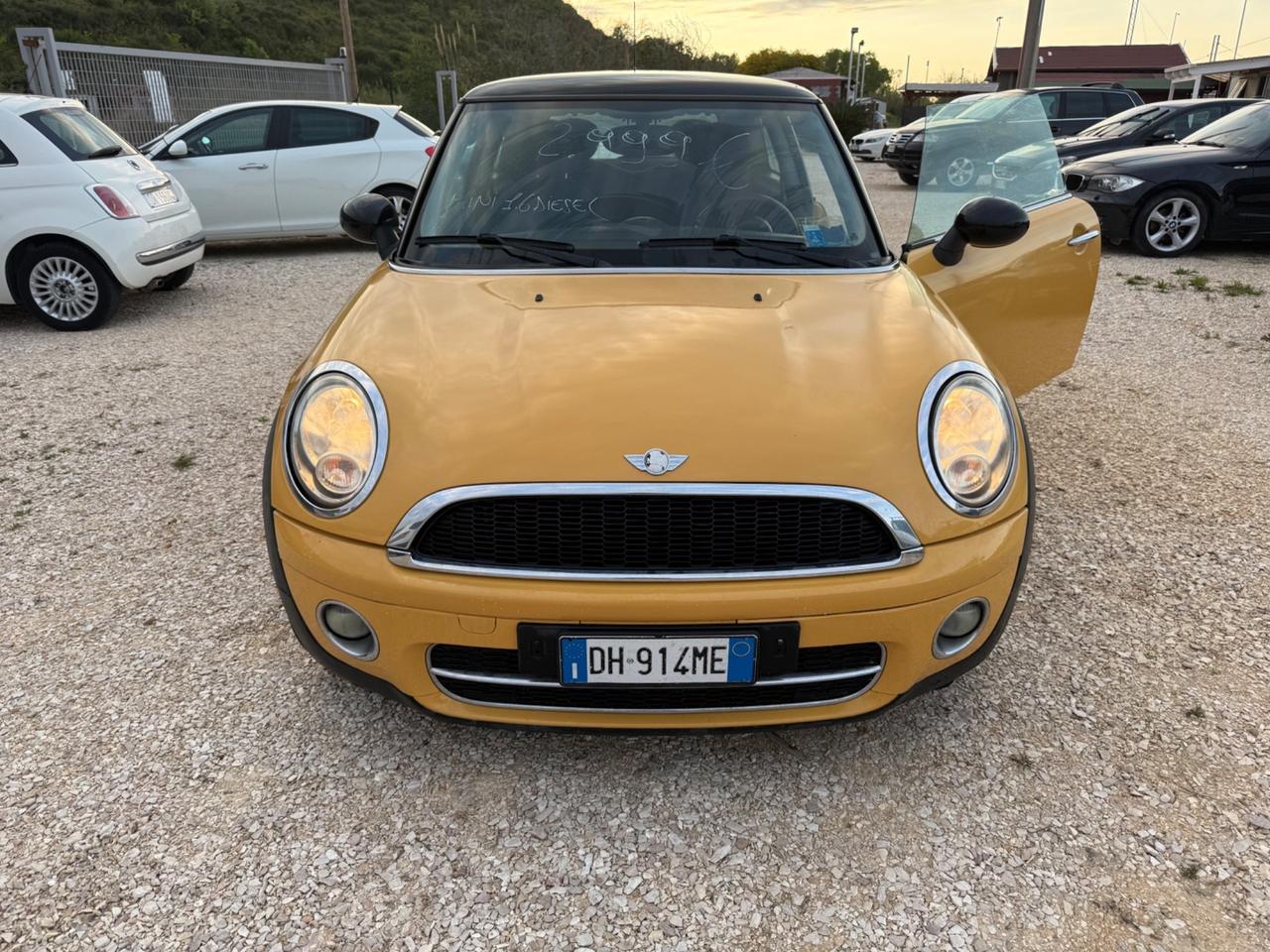 Mini 1.6 16V Cooper Diesel 2.900€