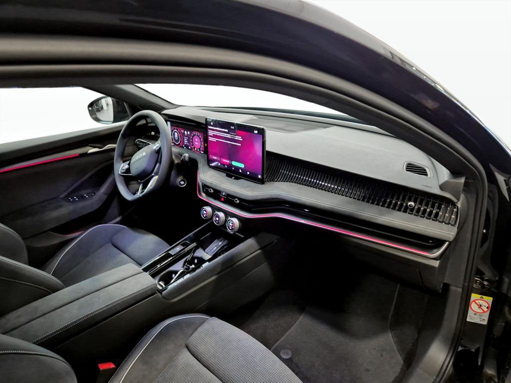 Skoda Superb Wagon 2.0 tdi Sportline 150cv dsg