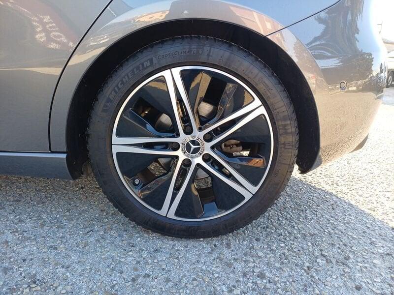 Mercedes-Benz Classe A A 180 d Progressive Advanced NIGHT-PACK