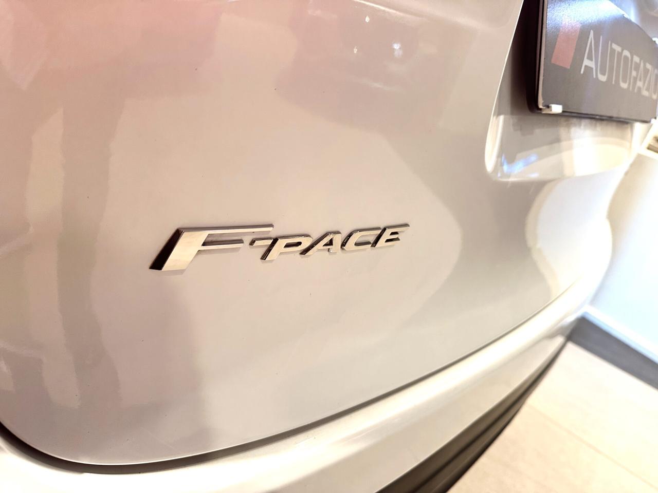 Jaguar F-Pace 2.0 D 180 CV AWD aut. Prestige