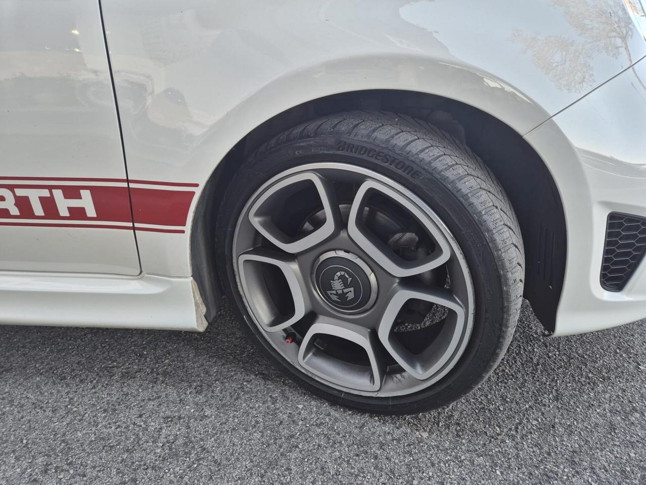 Abarth 595 1.4 T-Jet 145CV Vers. 70th Anniversario