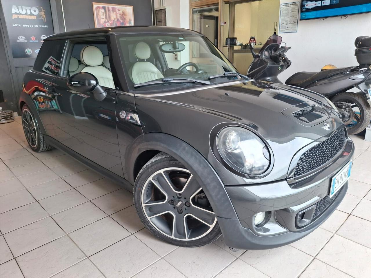 Mini Cooper SD Coupe Mini 2.0 Cooper SD Coupé