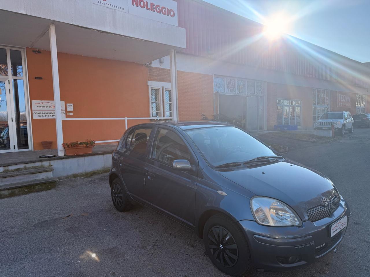 Toyota Yaris 1.0 5 porte