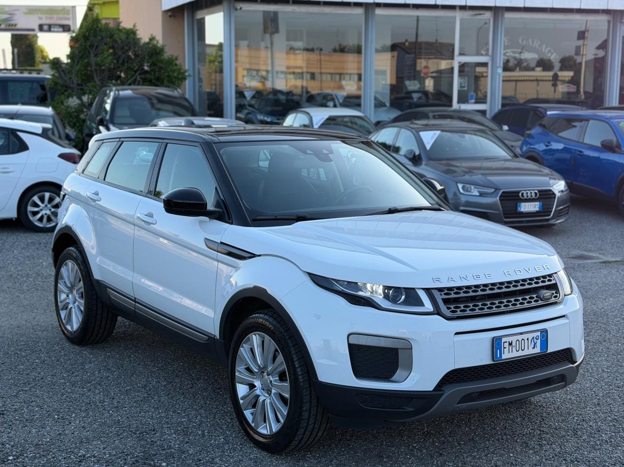 Land Rover Range Evoque 2.0 eD4 5p. SE Dynamic