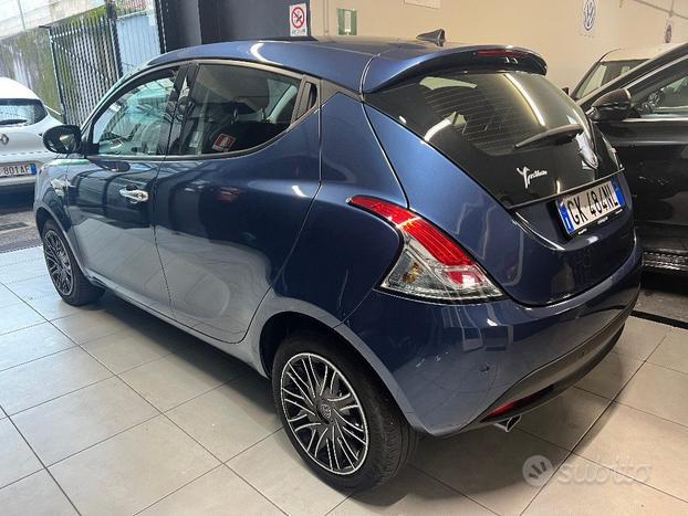 LANCIA Ypsilon 1.0 FireFly 5 porte S&S Hybrid Ec