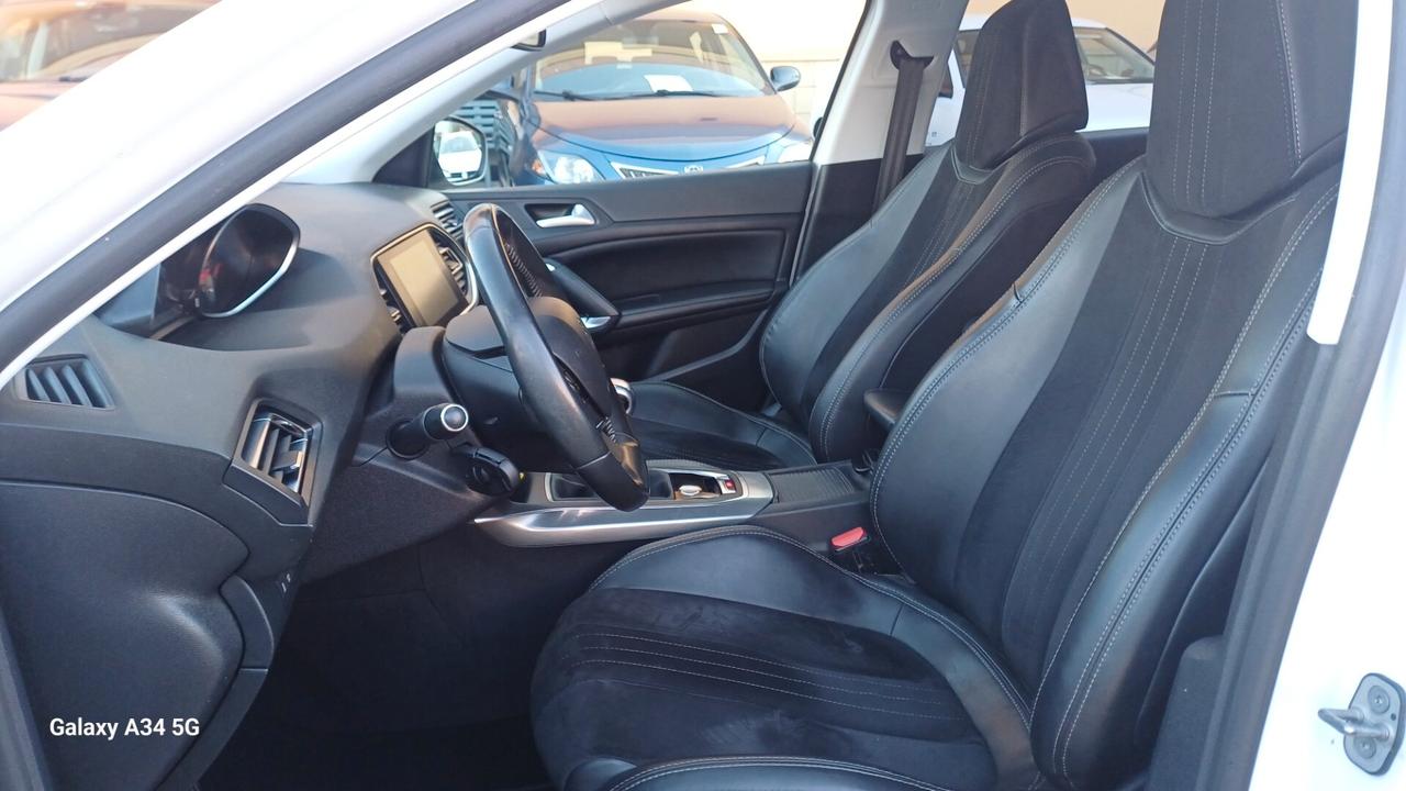 Peugeot 308 1.6 e-HDi 115 CV Stop&Start Allure