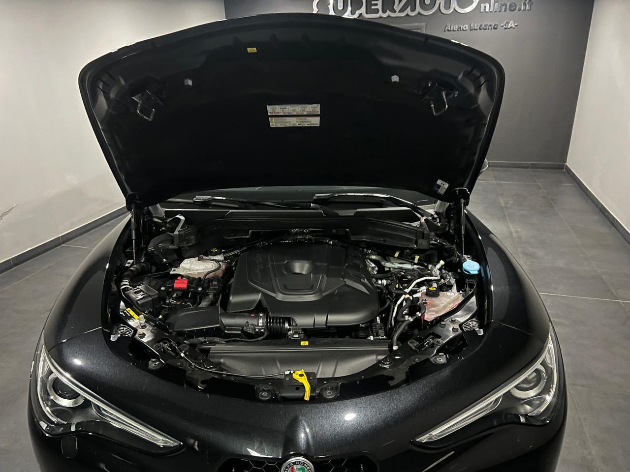 Alfa Romeo Stelvio 2.2 Turbodiesel 190 CV AT8 Q4 Sprint TOTAL BLACK
