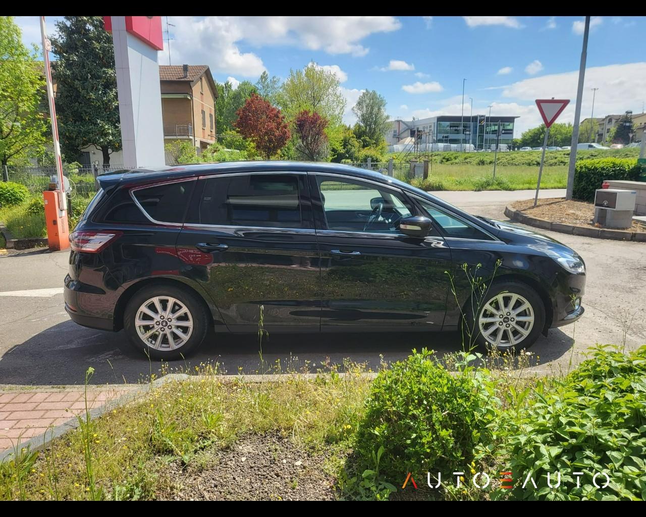 FORD S-Max II - S-Max 2.0 tdci Titanium s&s 150cv powershift