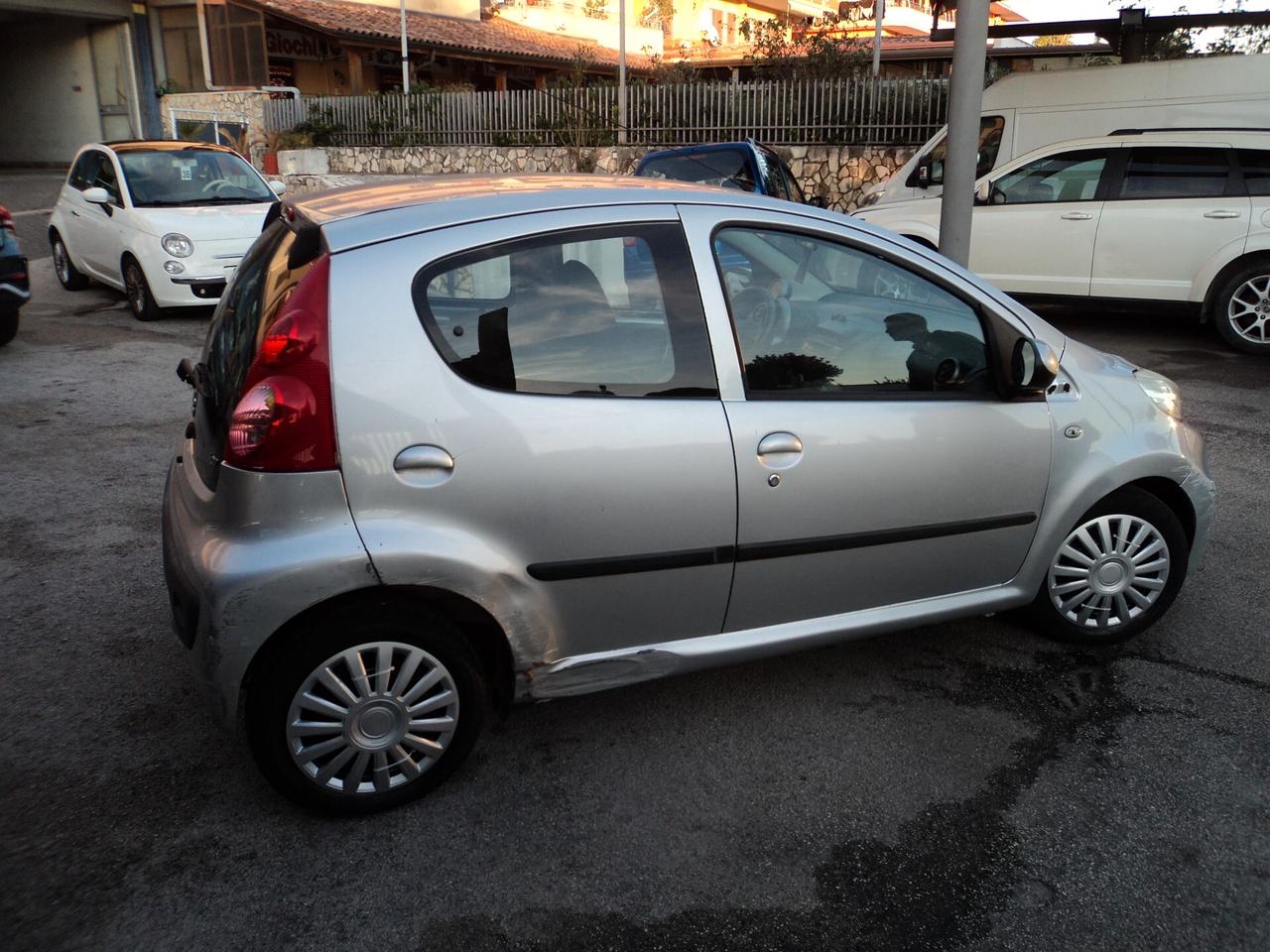 Peugeot 107 1.0 68CV 5p. Desir