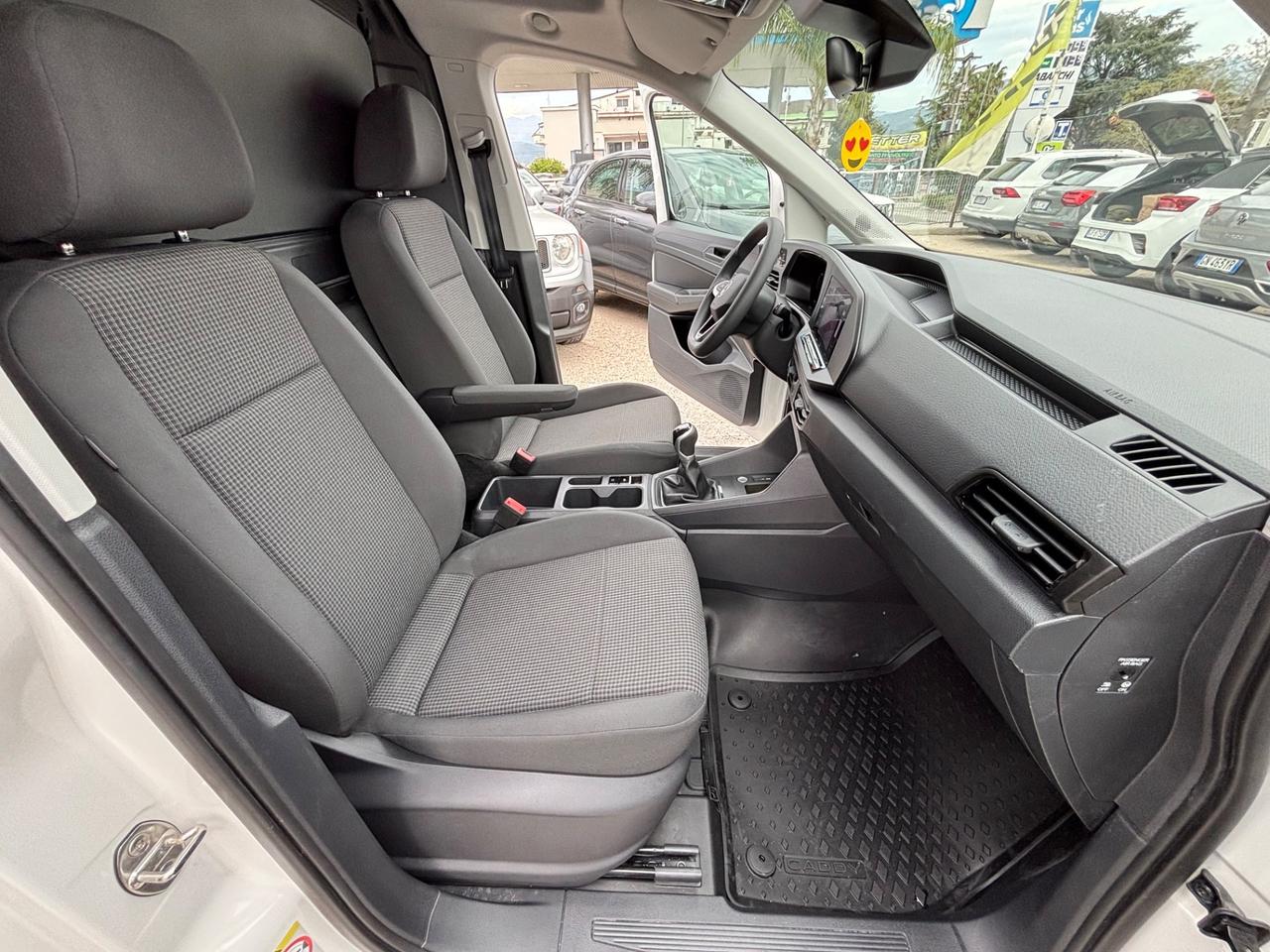 VW CADDY 2.0TDI 75CV 2025 2.000KM FULL OPTIONAL