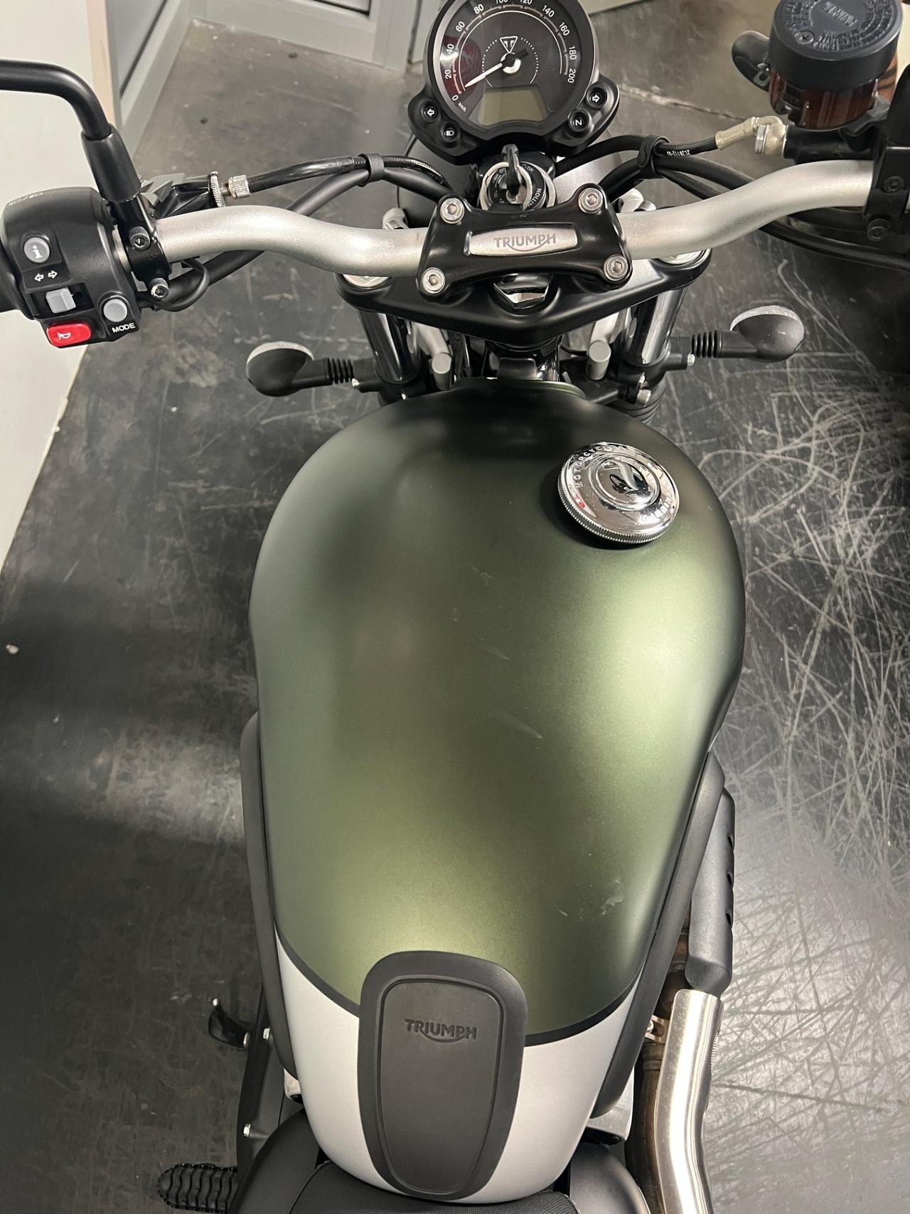 Triumph Street Scrambler 900