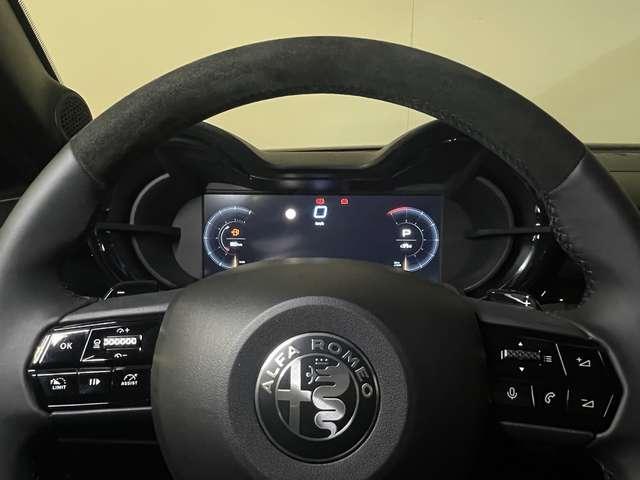 Alfa Romeo Junior 1.2 Hybrid 48V 145cv Speciale+Tetto+Sabelt+Matrix