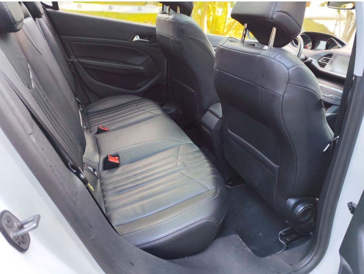 Peugeot 308 1.6 e-HDi 115 CV Stop&Start Allure