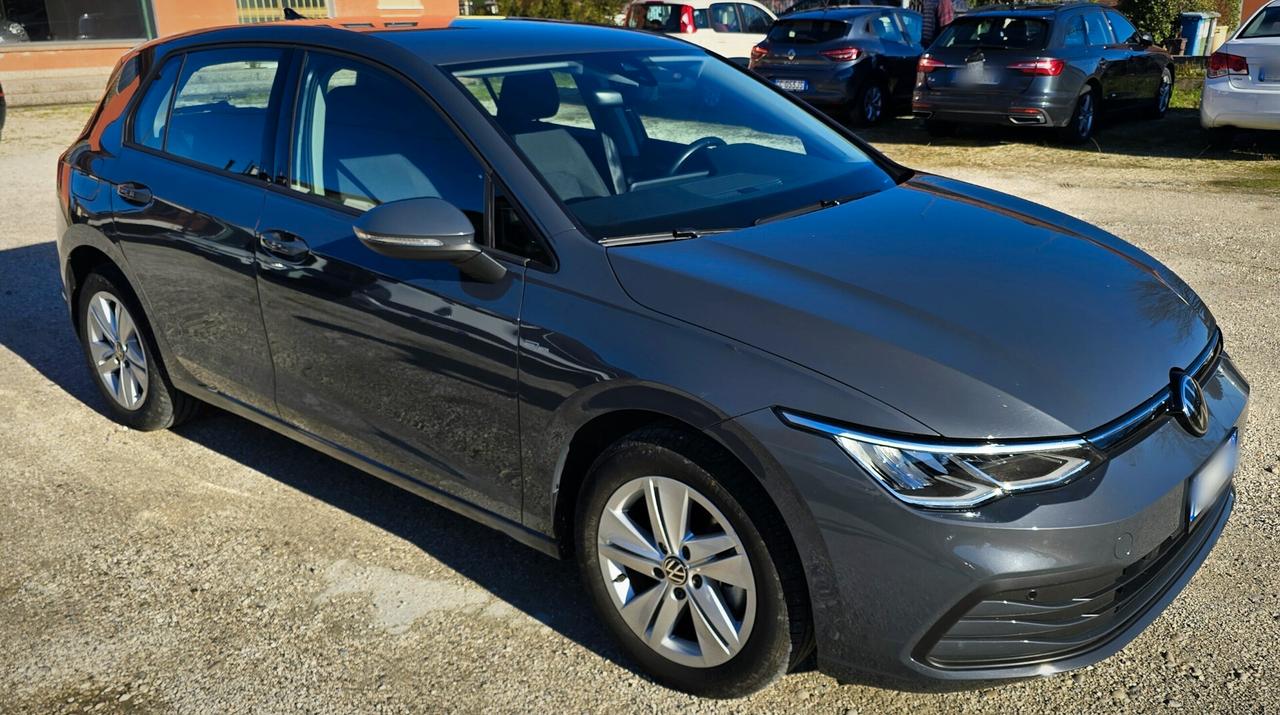 Volkswagen Golf eTSI EVO DSG - 2020