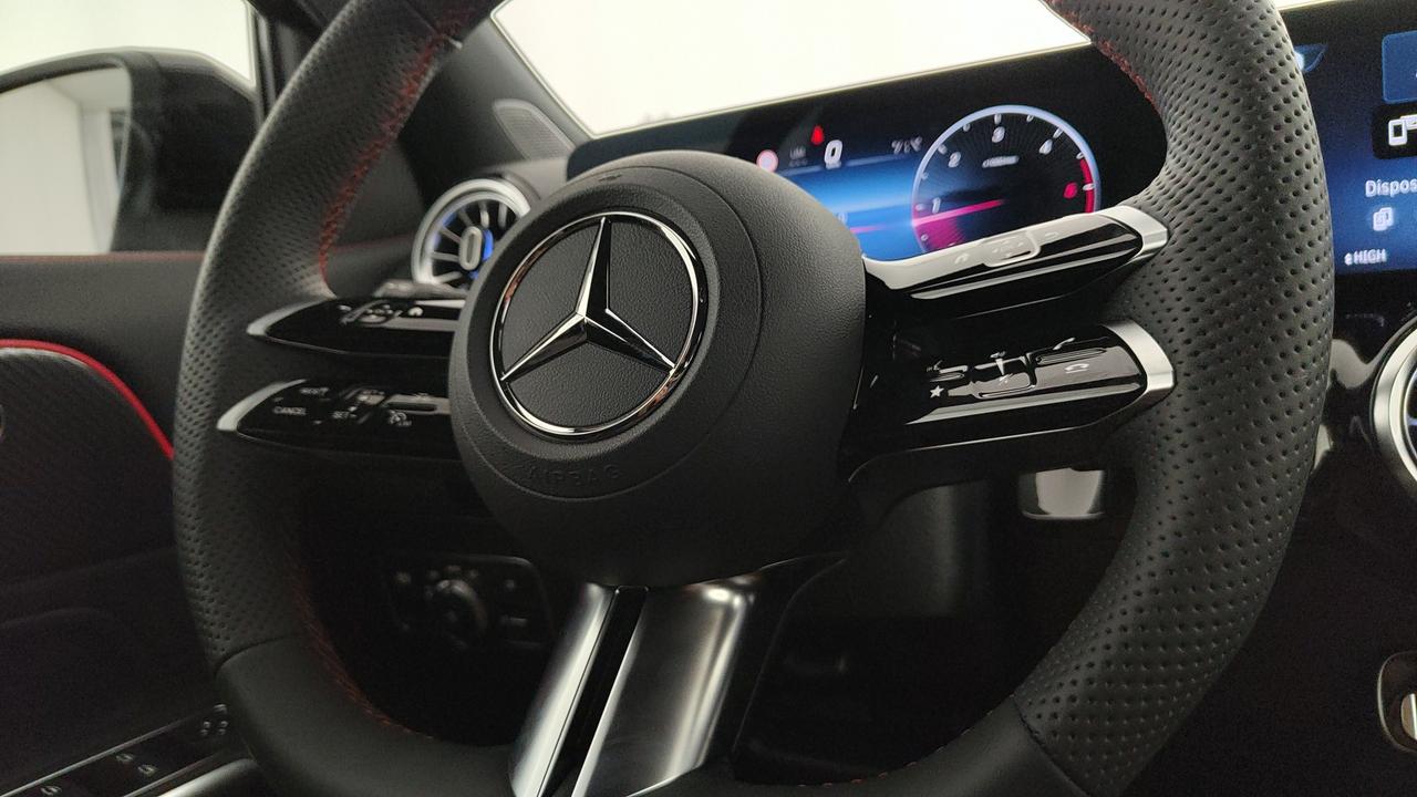 Mercedes-Benz GLA 200 d automatic