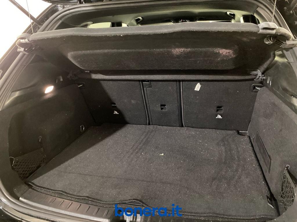Mercedes GLA 200 200 D Premium 8G-DCT
