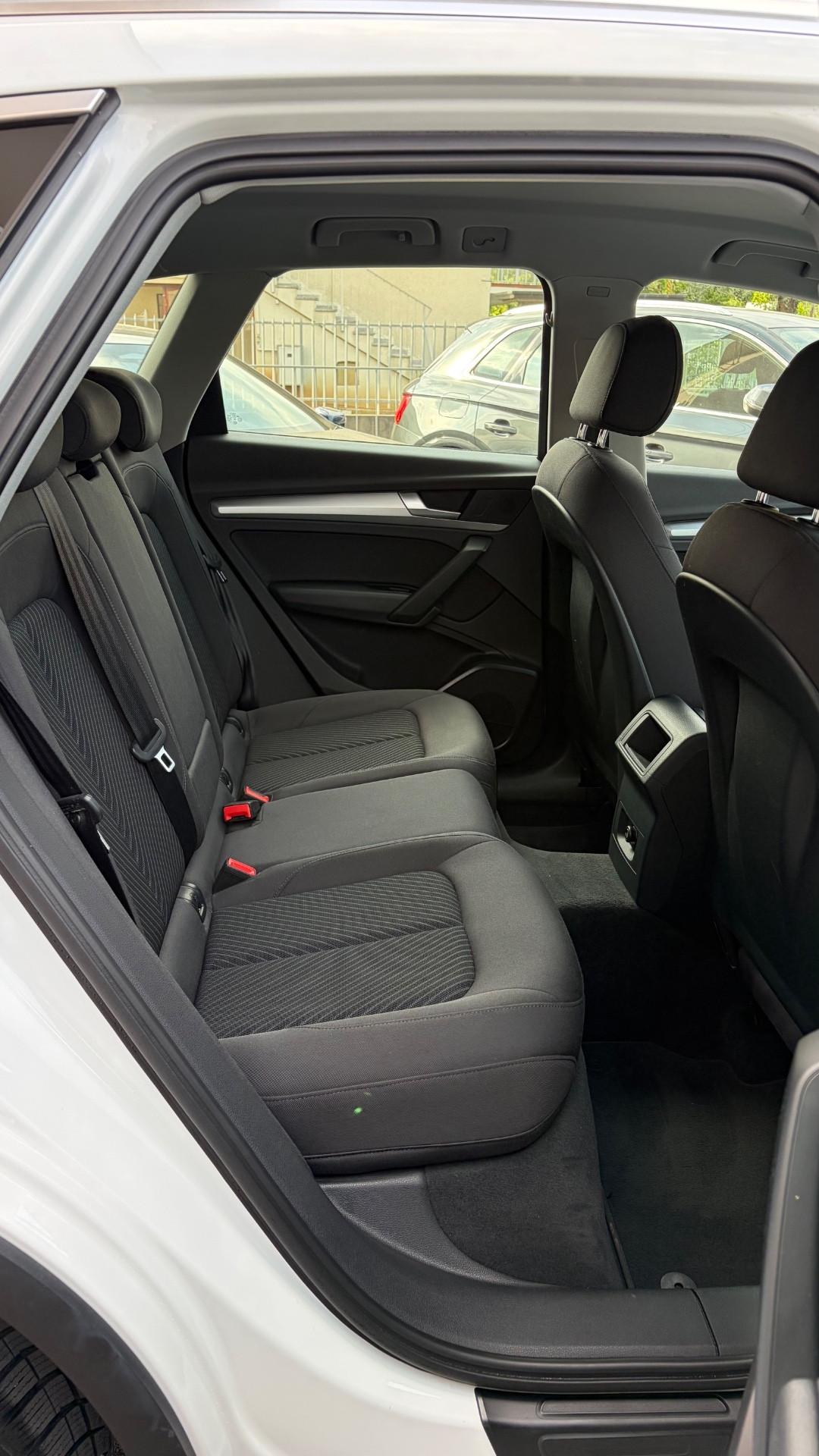Audi Q5 2.0 TDI 190 CV quattro S tronic Business Sport