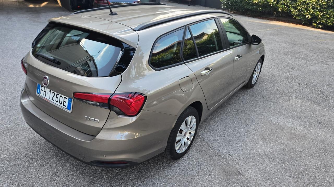 Fiat Tipo 1.6 Mjt S&S SW Lounge