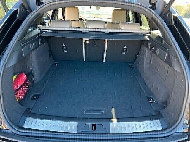 Range Rover Velar 04/21 km.16519 3.0D i6 300cv R-Dy. SE