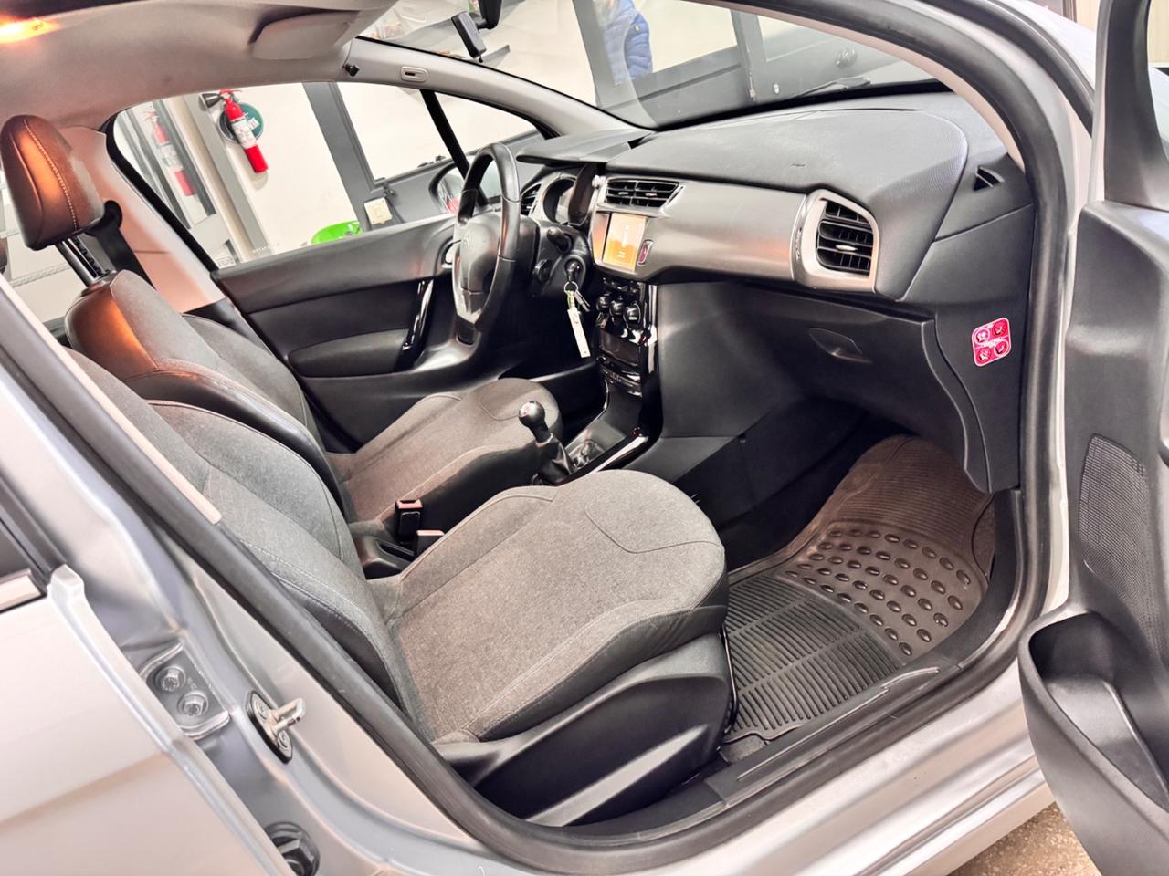 Citroen C3 1.2 82 Cv 5P. Exclusive KM 0 - 09/2016