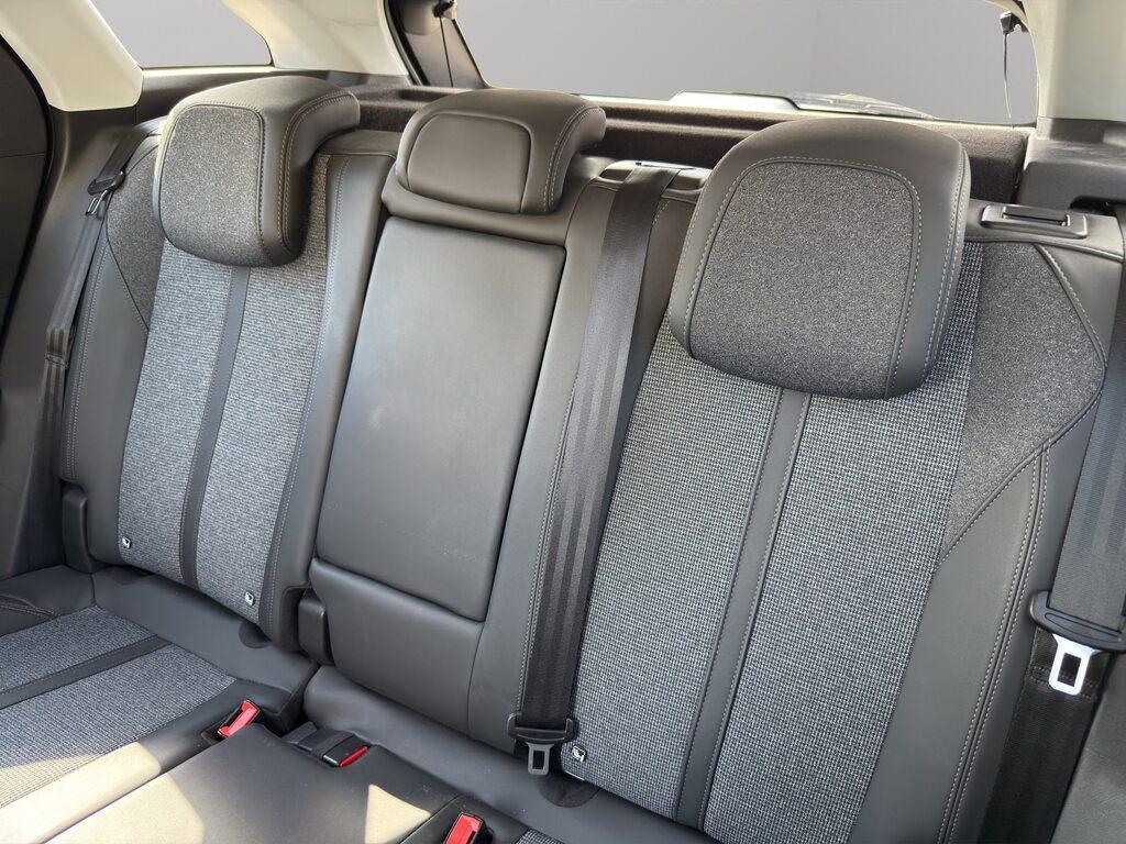 Peugeot 3008 1.5 BlueHDi Allure EAT