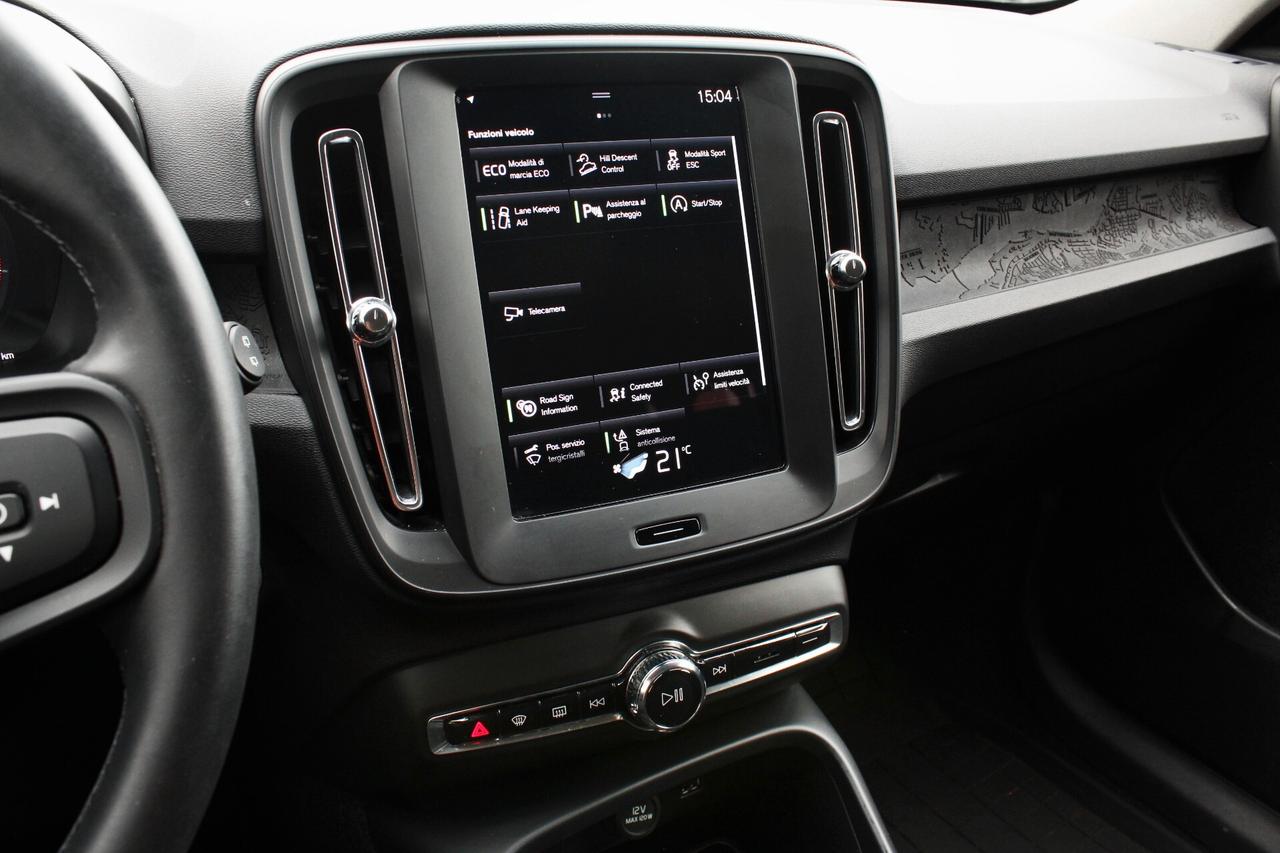 Volvo XC40 T2 automatico Essential