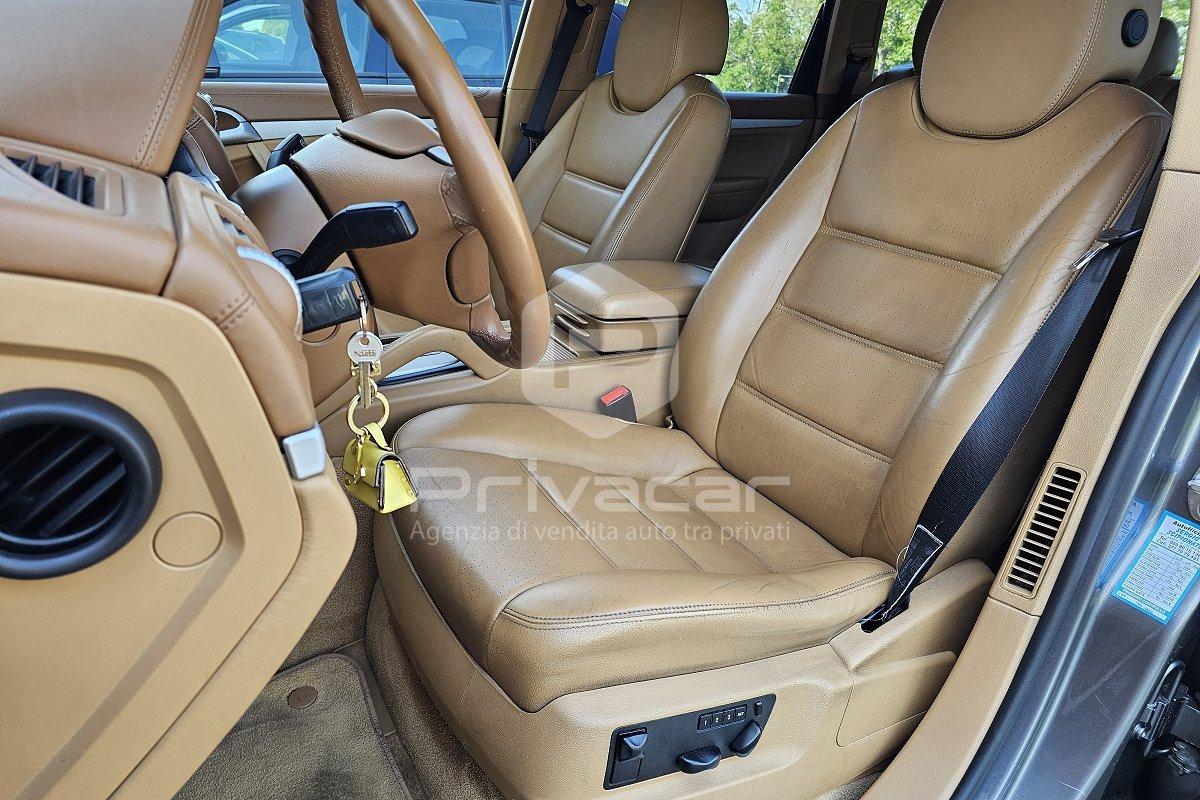 PORSCHE Cayenne 3.6