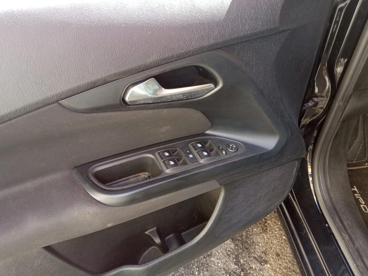 Fiat Tipo 1.4 5 porte Lounge 95CV