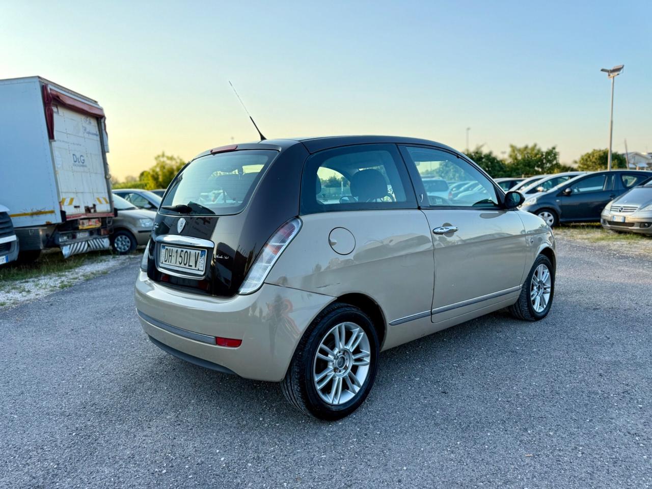 Lancia Ypsilon 1.4 Oro NEOPATENTATI