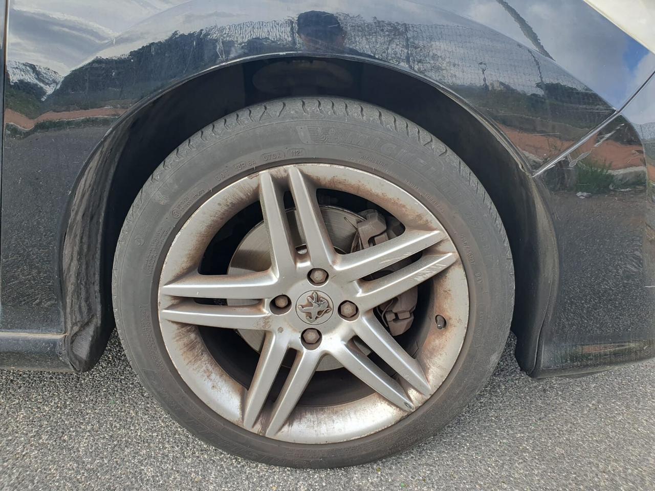 Peugeot 308 2.0 HDi 140CV CC Féline