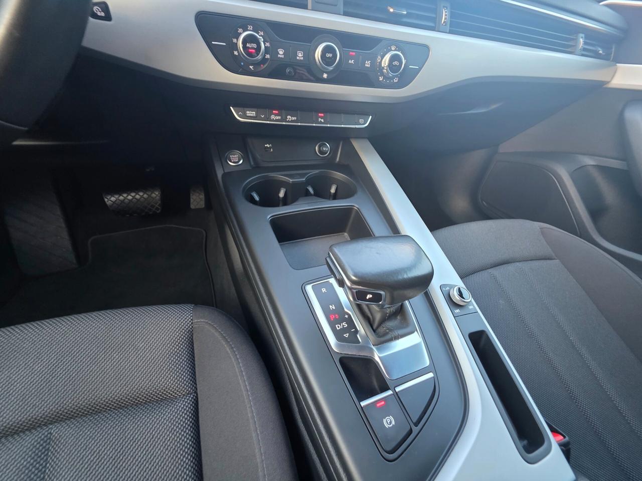 Audi A4 Avant 30 TDI/136 CV S tronic Business
