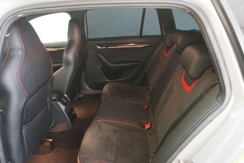 Škoda Octavia 2.0 TDI CR DSG RS 4X4 184CV