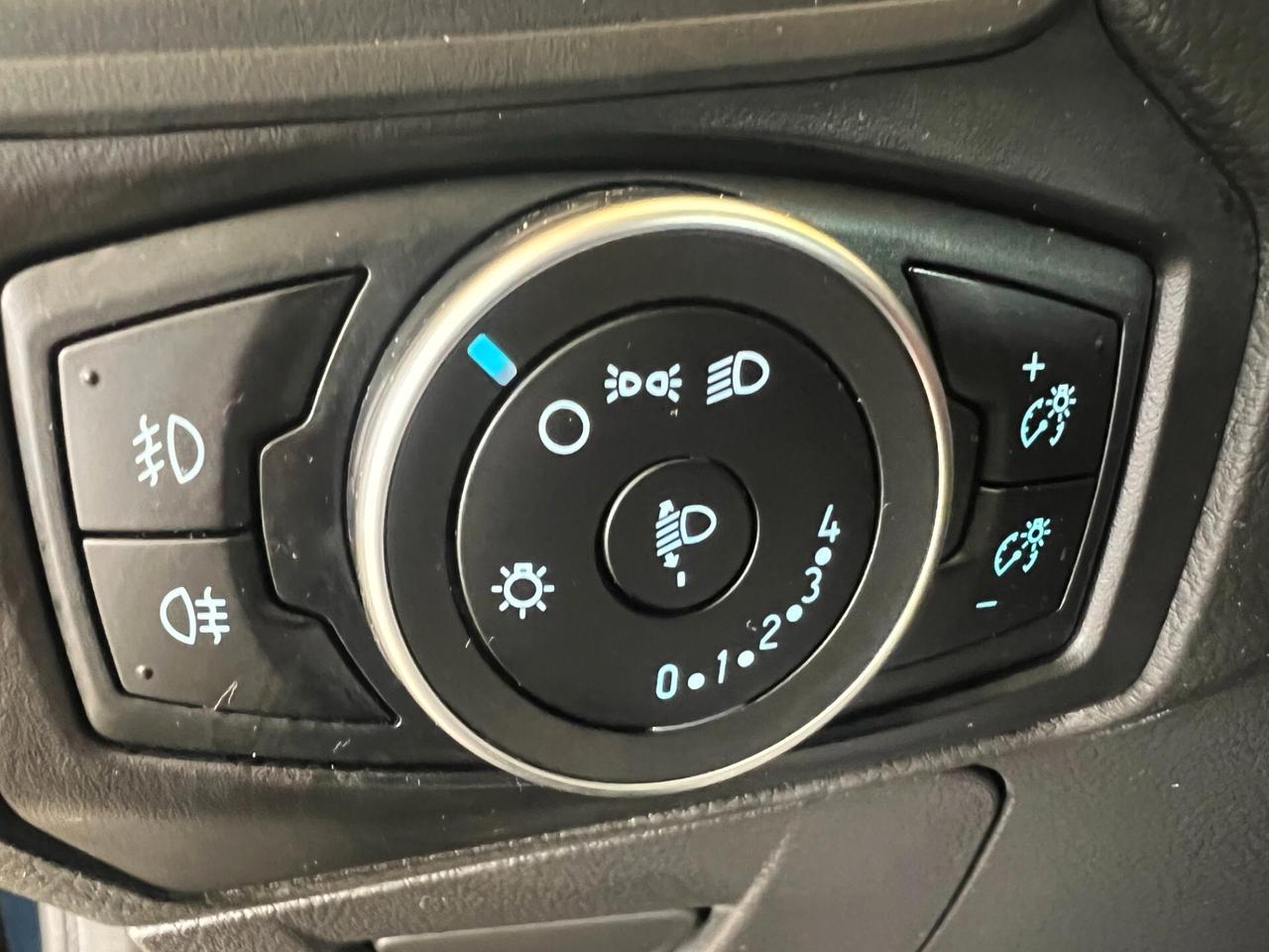 Ford Focus 1.0 EcoBoost 100 CV Start&Stop SW Plus ok neopatentati unico proprietario