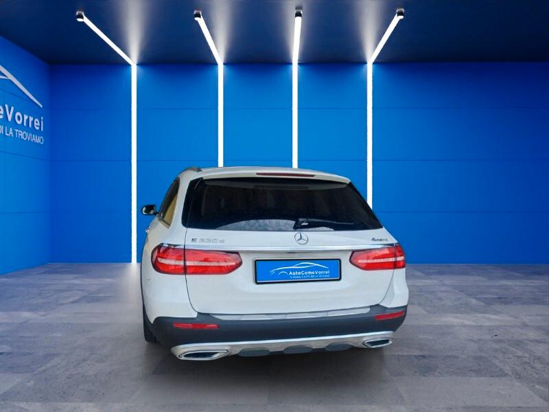 MERCEDES Classe E (W/S213) E 220 d S.W. 4Mati...