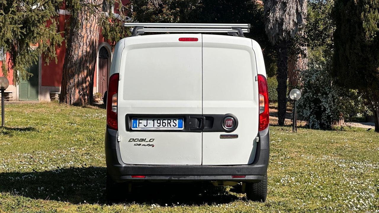 Fiat Doblò 1.6 MJT 105CV PC-TN Cargo Lamierato SX 2017 LEGGI TESTO