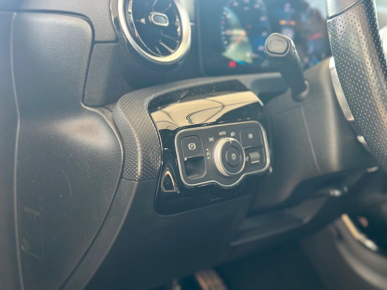 Mercedes-Benz A 180 AMG Line Advanced A 180 #6775