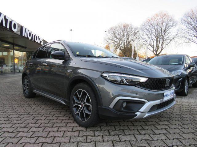 FIAT Tipo 1.5 Hybrid DCT 5 porte Cross