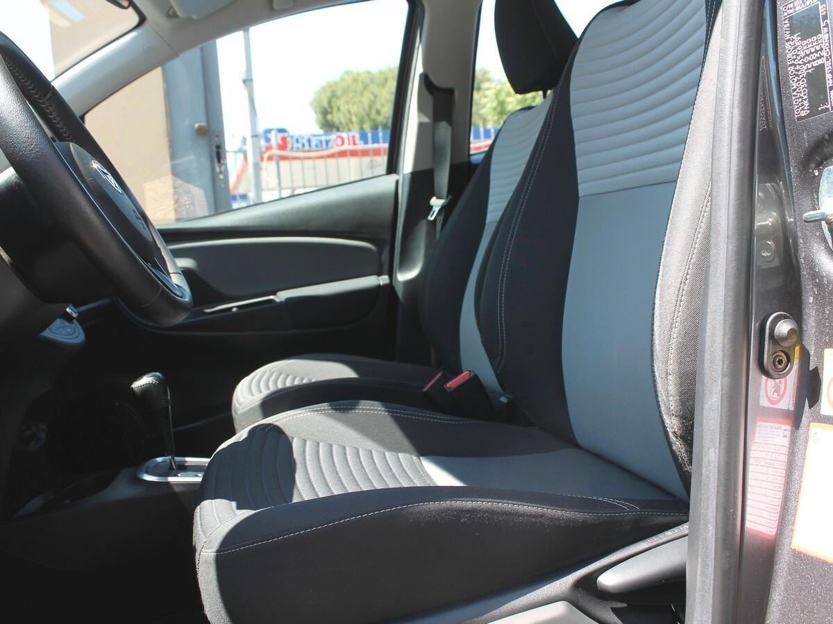 Toyota Yaris 1.5 Hybrid 5 porte Style Bluetooth Retrocam LED PREZZO VERO ️