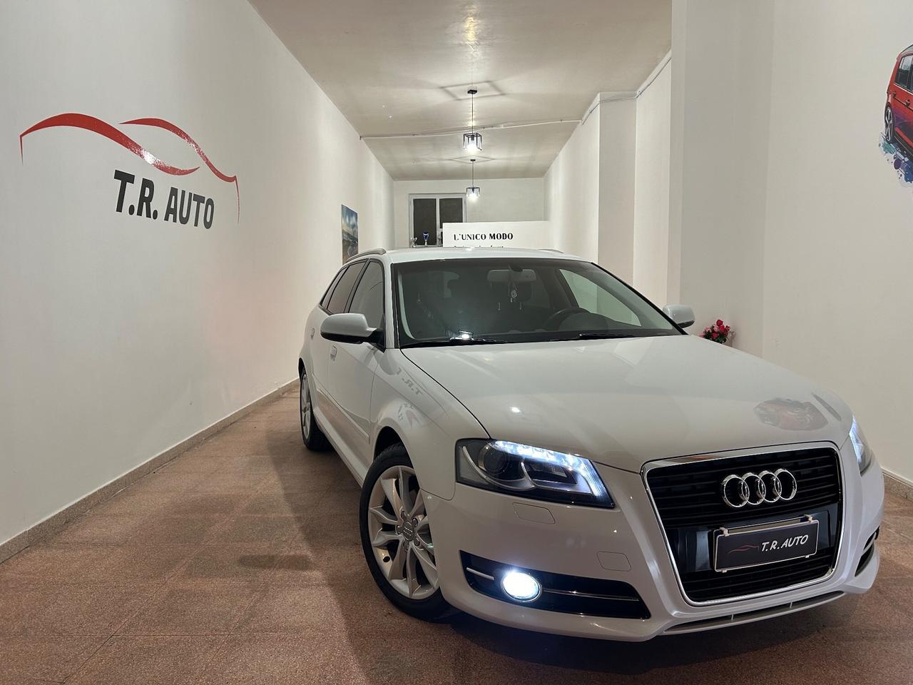 Audi A3 SPB 1.6 TDI 105 CV CR Ambition