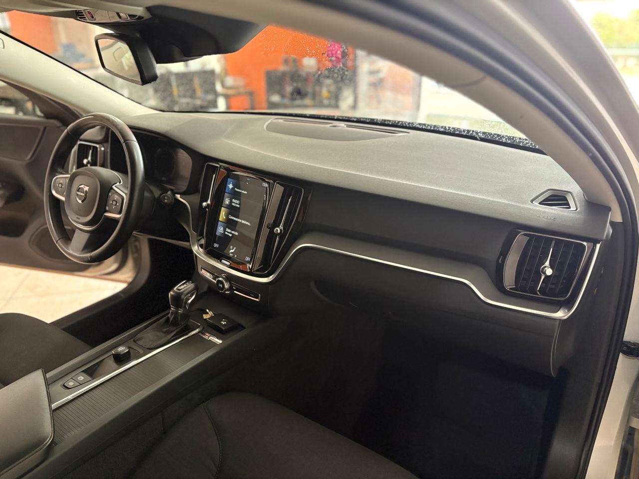 Volvo V60 D3 BUSINESS PLUS PERMUTE FINANZIAMENTI