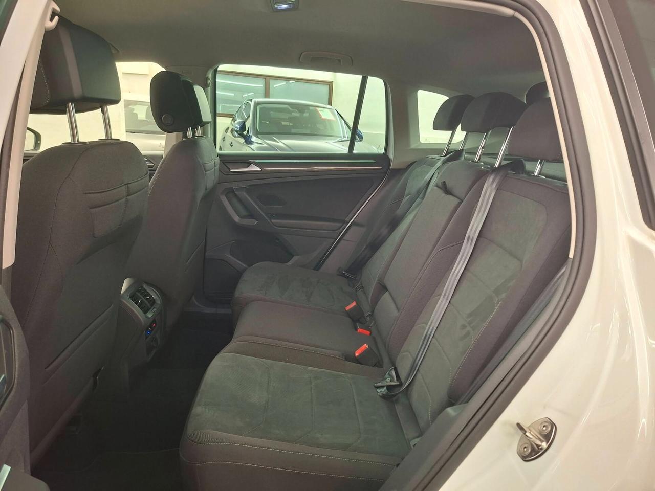 Volkswagen Tiguan 2.0 TDI 150 CV SCR DSG Elegance