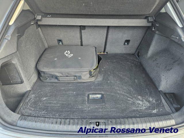 AUDI Q3 45 TFSI quattro S tronic Business sport