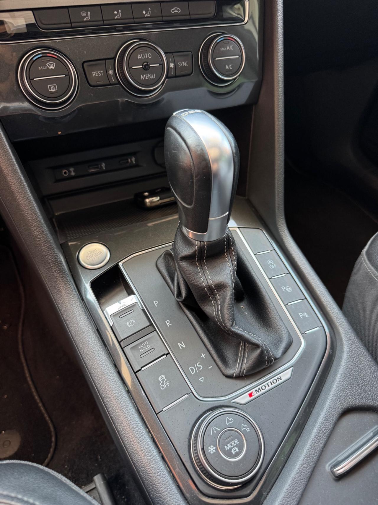 Volkswagen Tiguan R-line 2.0 BiTDI DSG 4MOTION