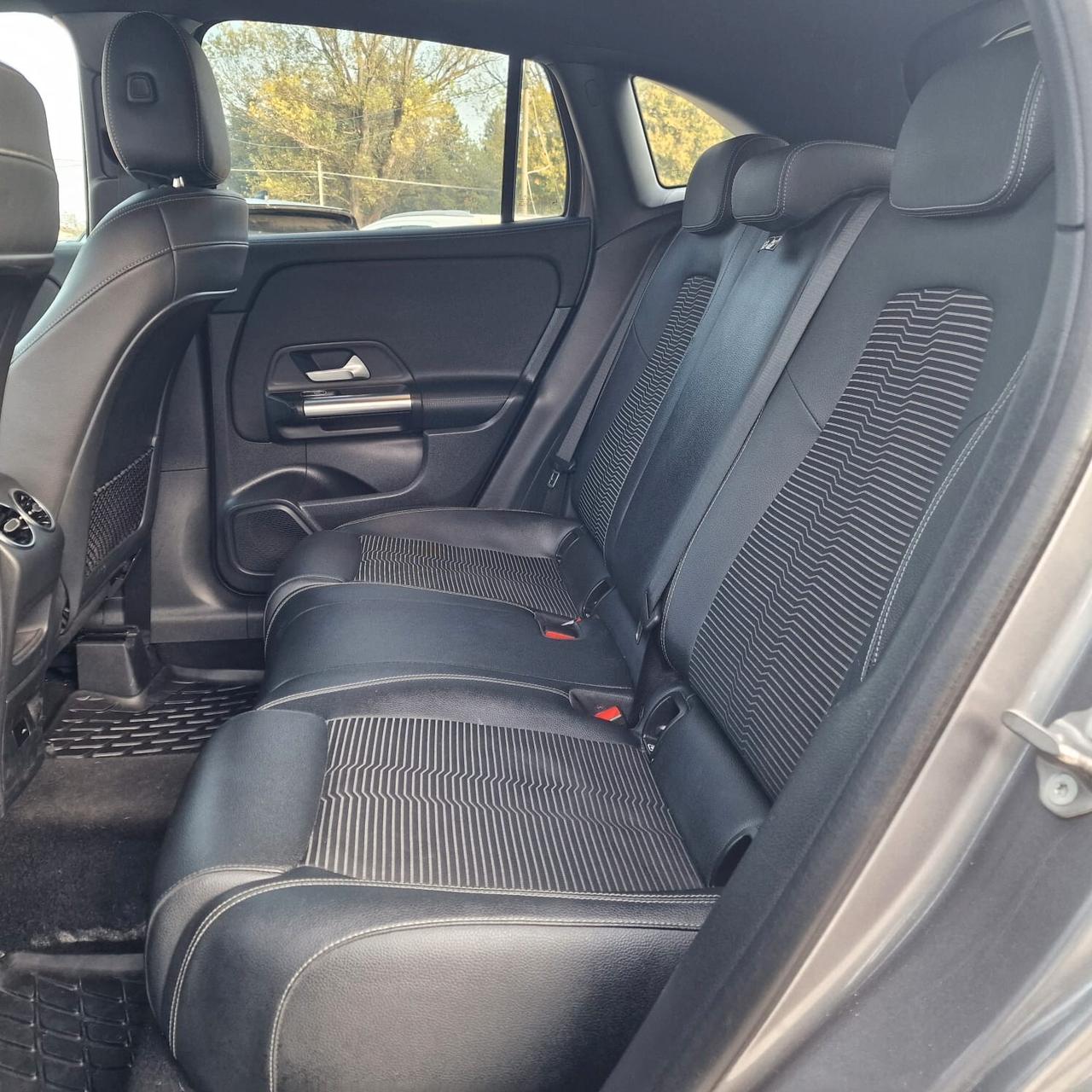 Mercedes-benz CLA 200 180 d Automatic Premium UNICO PROPRIETARIO