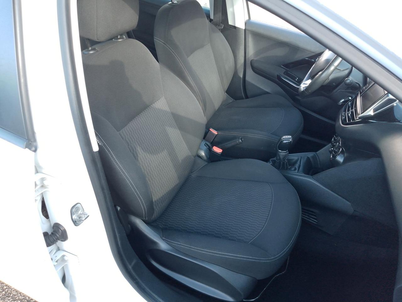 Peugeot 208 BlueHDi 75 5 porte Allure